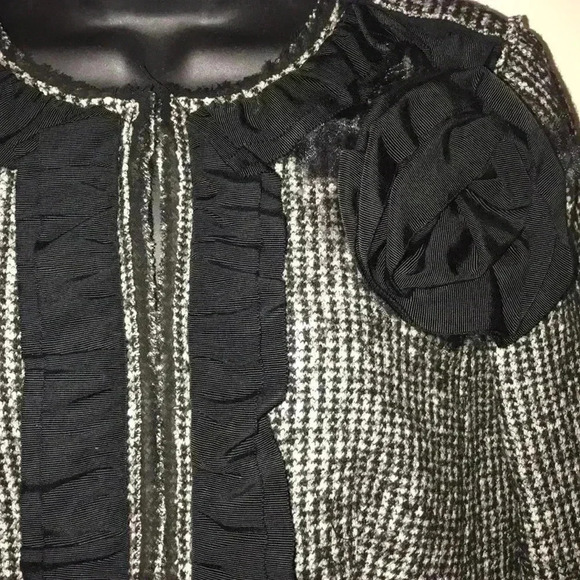 Ann Taylor Tweed Jacket With Flower—WO1 - Picture 3 of 5